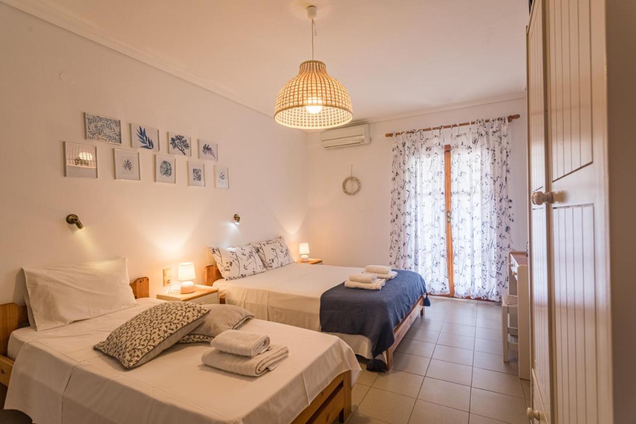 La Strada Studios Kardhamili Bagian luar foto